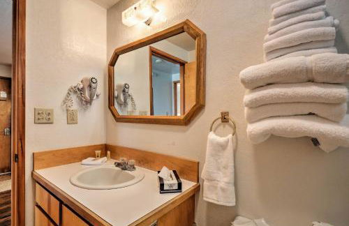 Smith River Vintage Cabin Oceanfront Deck and Views - Foto 17