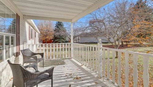 8 Mi to Dtwn Rochester Peaceful Home with Deck! - Foto 3