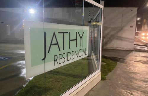 Lindo Ap - CENTRO- piscina, churrasqueira gourmet, maquina lava e seca e wifi roupas cama - Foto 58