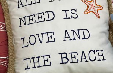 Sun Splashed Condo! Steps to Beach and 2 Pools Galveston Island - Foto 34