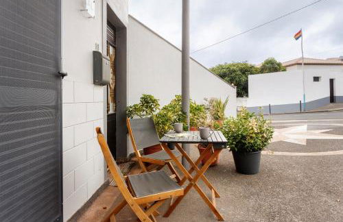 Studio Home Away from Home - Photo 18