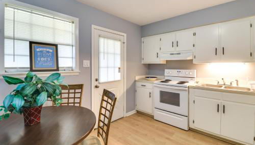 Walk to Eats and Entertainment Home in Brookhaven - Foto 2