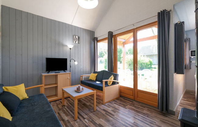 Comfortable Holiday Home With Private Terrace - Photo 12