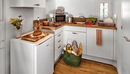 Li Cabanoun, Studios au Soleil Issambres Sainte-Maxime à 3min de la plage à pied - Foto 5, stove