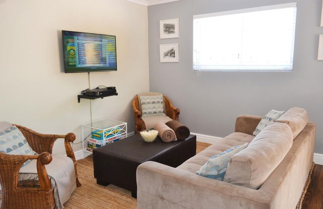 Seabreeze Luxury Two Bedroom Penthouse - Photo 17