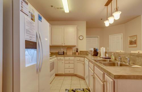 Community Pools and Beach Smith Mountain Lake Condo - Foto 11