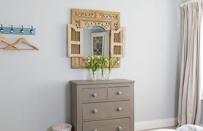 4BR Beach House Sleeps 10 - 5 Mins Walk to the Sea - Foto 23