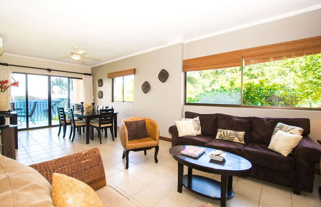 Beautiful Condo in Peaceful Cliffside Location with a Private Balcony & Stunning Ocean and Mountain Views - Foto 15