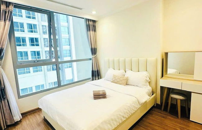 Cozy- Vinhomes Central Park Apartments - Photo 9