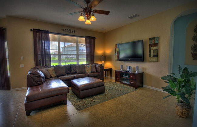 6BR 4BA Home in Windsor Hills by CV-2579 - Foto 16