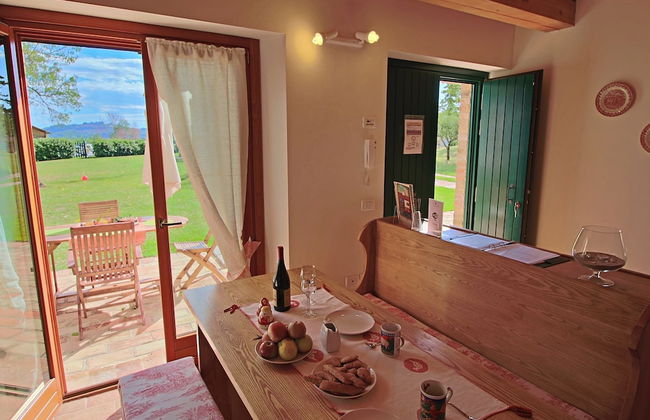 Cottage in Montelabbate With Pool & Forest - Foto 29