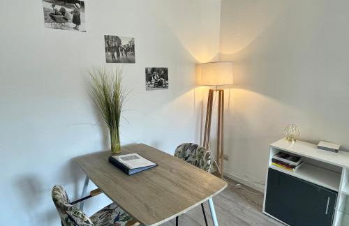 Appartement entier - Moissac centre - 30 m2 - Calme - Cour intérieure Sécurisé vélos - 50m du marché de Moissac - Foto 5