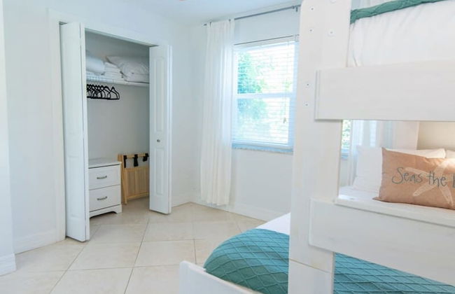 Secluded Beachfront Vibes Surf Pet Friendly - Photo 11