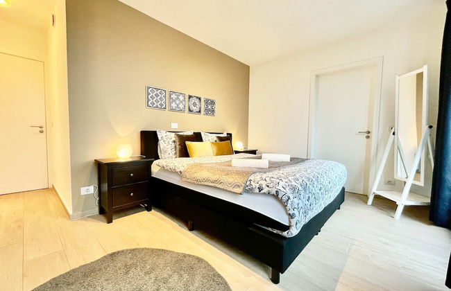 Modern 2BR Penthouse Near Diamond District by Oneluxstay - Foto 17