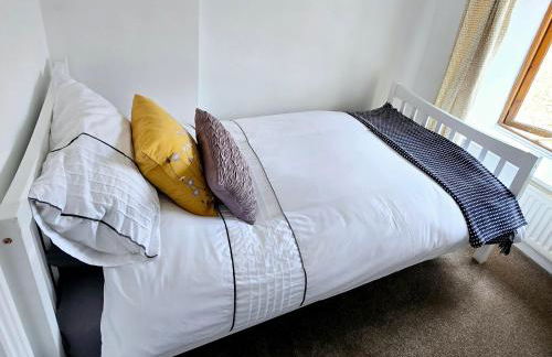 Gorgeous Two Bedroom Cottage, Pet Friendly! - Foto 13