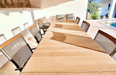 Mare`s Private House 1st floor with Pool - Foto 16