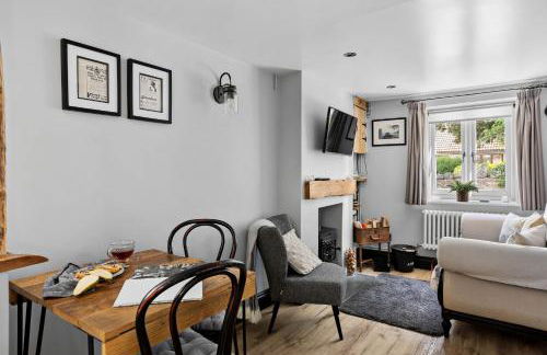 Apothecary Cottage - Pet Friendly Wedmore Couples Cottage - Free WiFi - Free Parking - Foto 8