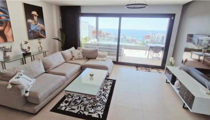 Blue Lady by the Sea - Photo 5