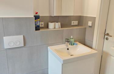 Siegen 2 - Geisweid Work and stay Neu Modernisiert 3 Schlafzimmer Badezimmer Wohnzimmer Balkon - Foto 40