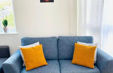 Amazing Location - City of London- 2 Bedroom Stunning Canal View House With Private Garden,Parking & Balcony - Foto 18