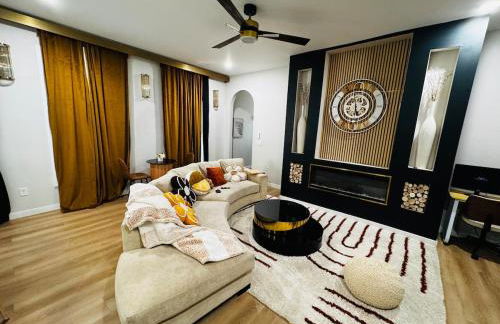 Downtown Cincinnati Boutique at Newport 3BR with 100in Cinema TV - Foto 40