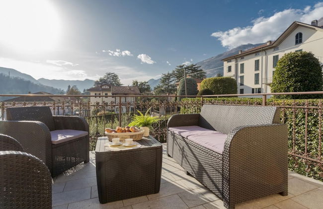 Villa Ida in Lenno With 3 Bedrooms and 2 5 Bathrooms - Photo 2