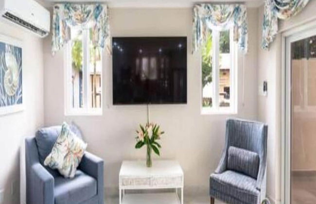 Villa Francoise - 4 Bedroom Beachfront w Pool - Foto 2