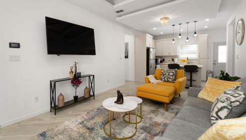 The Edinburg Oasis Modern 2BD -2BA - Foto 2