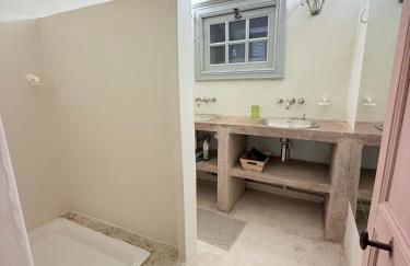 Air-conditioned authentic village house with sea view, terraces and swimming pool - Foto 35