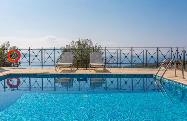 Villa Eleni Agios Stephanos - Foto 4