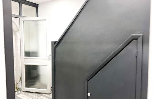 Whole House In Northampton - Photo 24