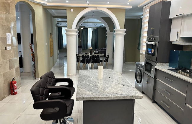 Nanani Luxury Villa - Kumasi - Foto 14