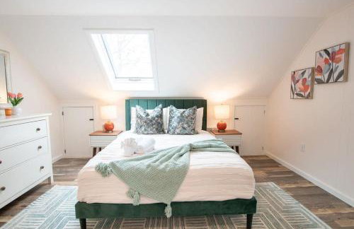 Stellar Home with Hot Tub & Movie Room - Foto 19