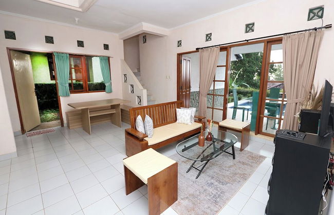 Villa ChavaMinerva Aries Ciater with Private Pool - Foto 10