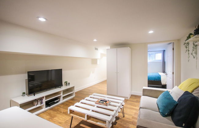 Leslieville Cozy & Bright Apt in Trendy Beaches - Foto 15