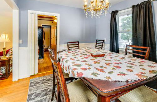 9 Mi to Lake George Village Home in Queensbury - Foto 8