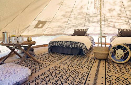 Luxurious Tent Vacation Rental on Glamping Site near Salem, Oregon - Foto 4