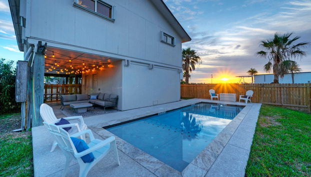 Private Pool, in Golf Cart Zone, Golf Cart for Rent Sea Therapy by Avantstay - Foto 2, Interior