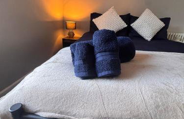 Central Near Hospital 2 Bedroom - Sleeps 4 - Self Check In - Fully Furnished - Foto 2