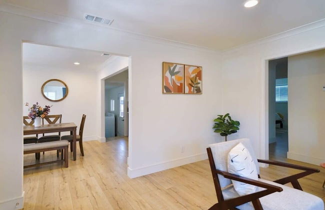 @ Marbella Lane - Vibrant 4BR RWC Ldry + P - Foto 33