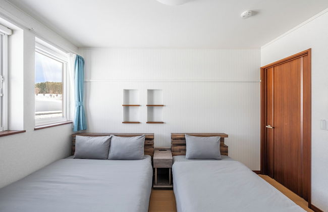 THE VILLA FURANO - Photo 29