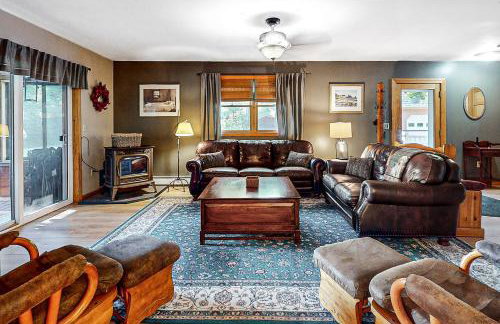 Spectacular Sebec Setting - Foto 5