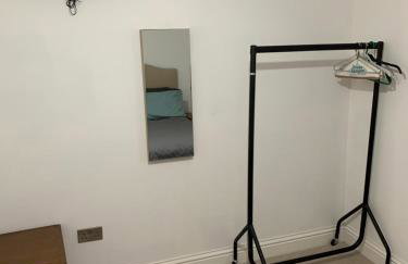 Comfy New Self Contained 1 Bed Flat - Modern! - Photo 19