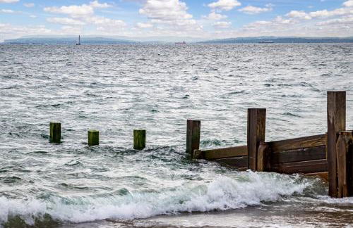 Seascape Beach House Hayling Island - Photo 26