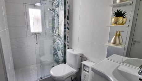 Les Suites de la Bastide - Foto 4, towels, Shower