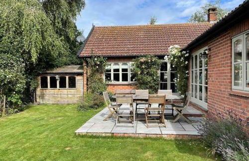 Lovely quiet cottage Sleeps 4 adults, 4 children, Dog Friendly - Foto 40