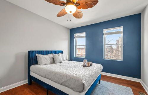 Elegant Reservoir Hill home with parking sleeps 8 - Foto 25