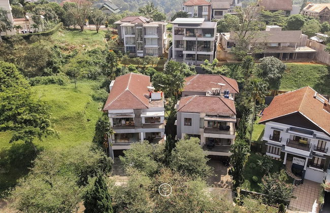 Ohara City View 5BR Villa Heated Pool and Billiard - Photo 33