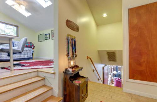 Lakefront Connecticut Retreat Near UConn - Foto 18