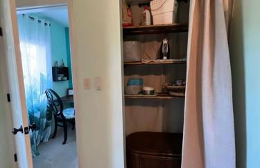 Cozy loft with parking and private patio w/ grill - Foto 5